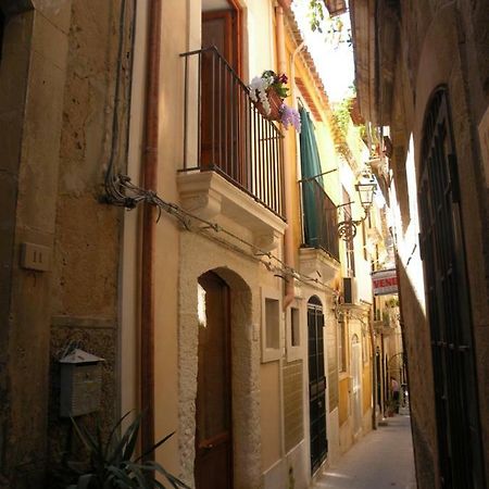 Al Blu Ortigia Apartments سيراكوزا المظهر الخارجي الصورة